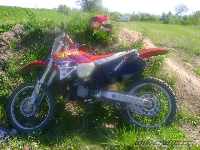 Photo 1346304