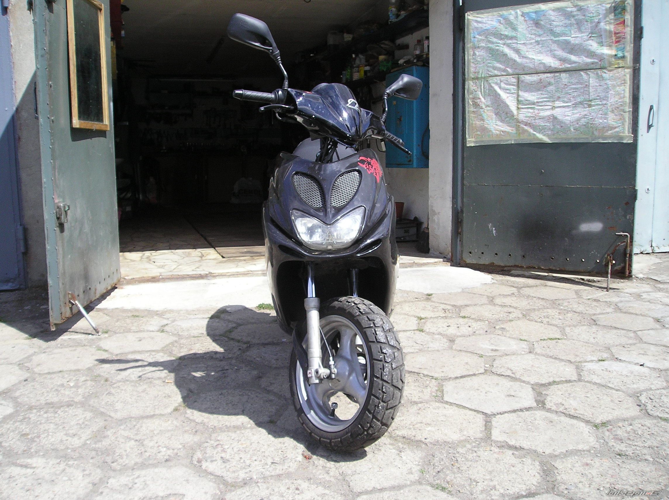 Photo 1346673