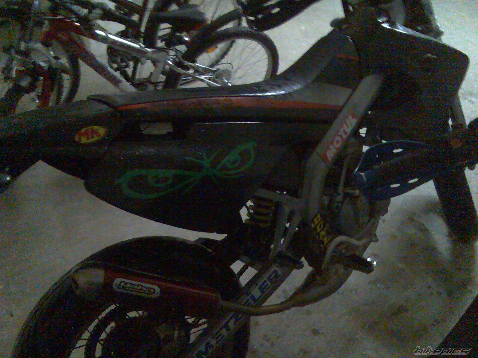 Photo 1346915