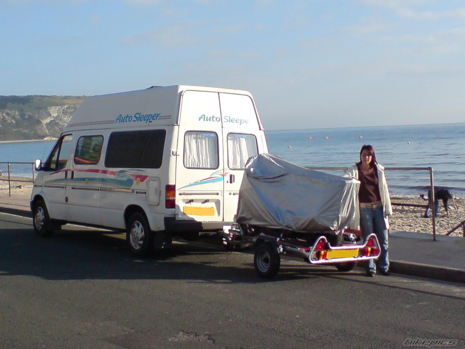 Photo 1346936