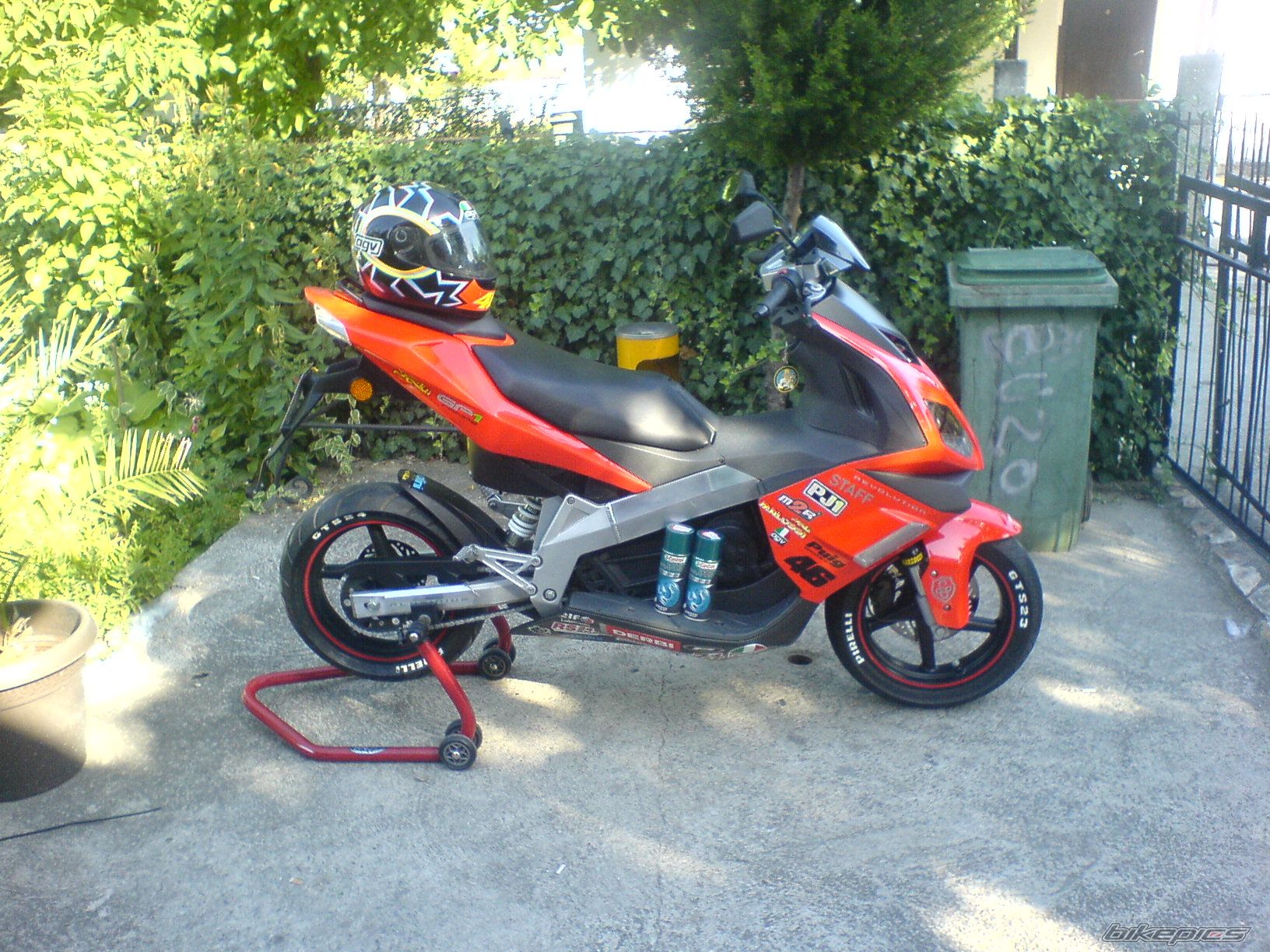 Photo 1346953