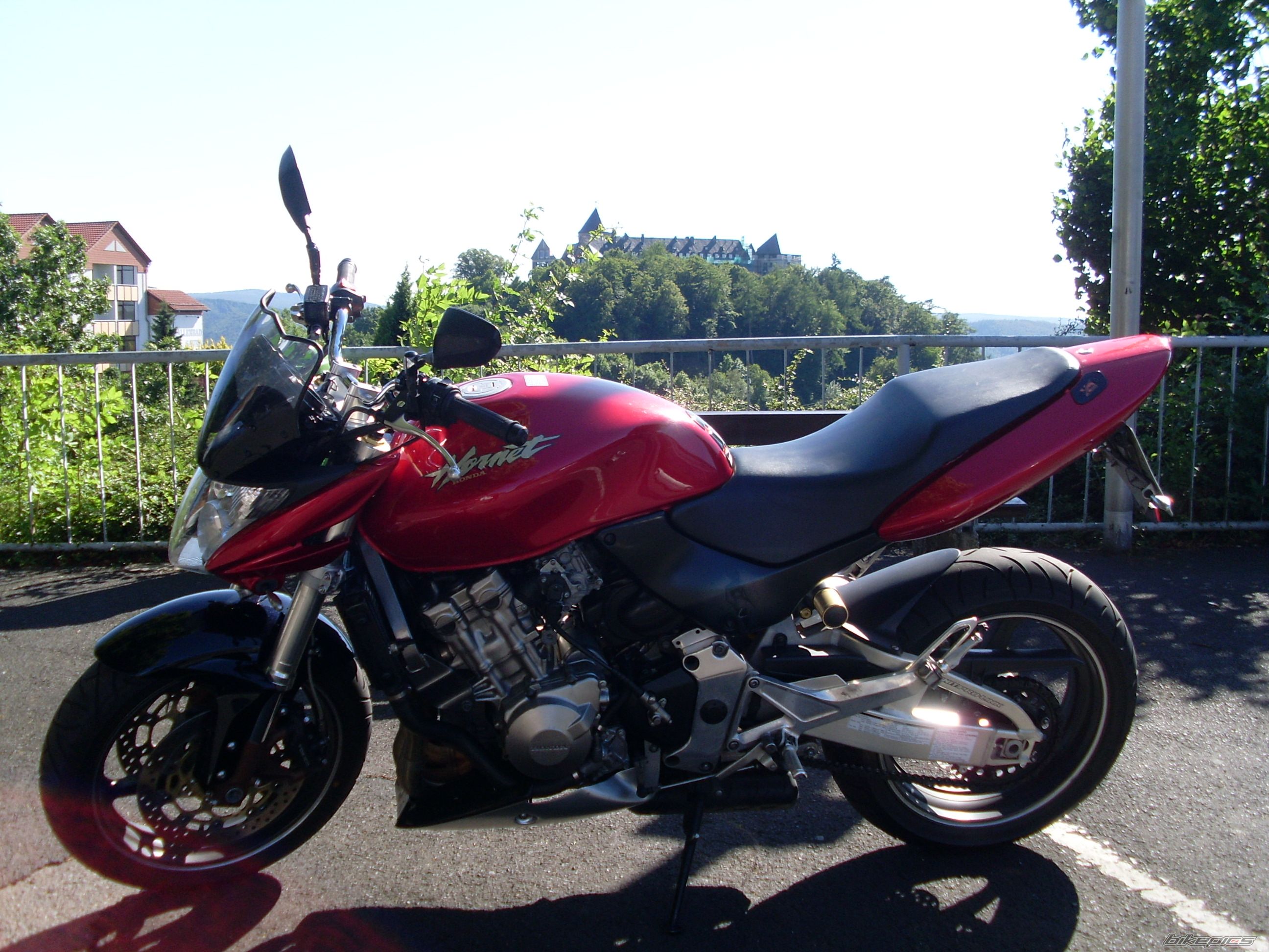Photo 1347041