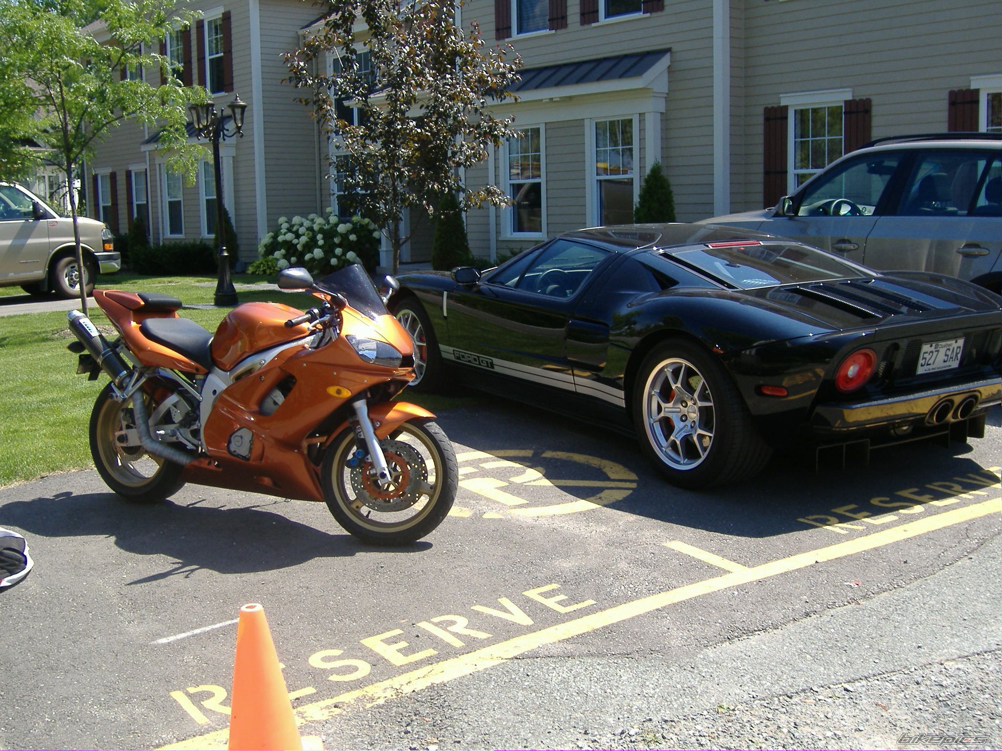 Photo 1347178