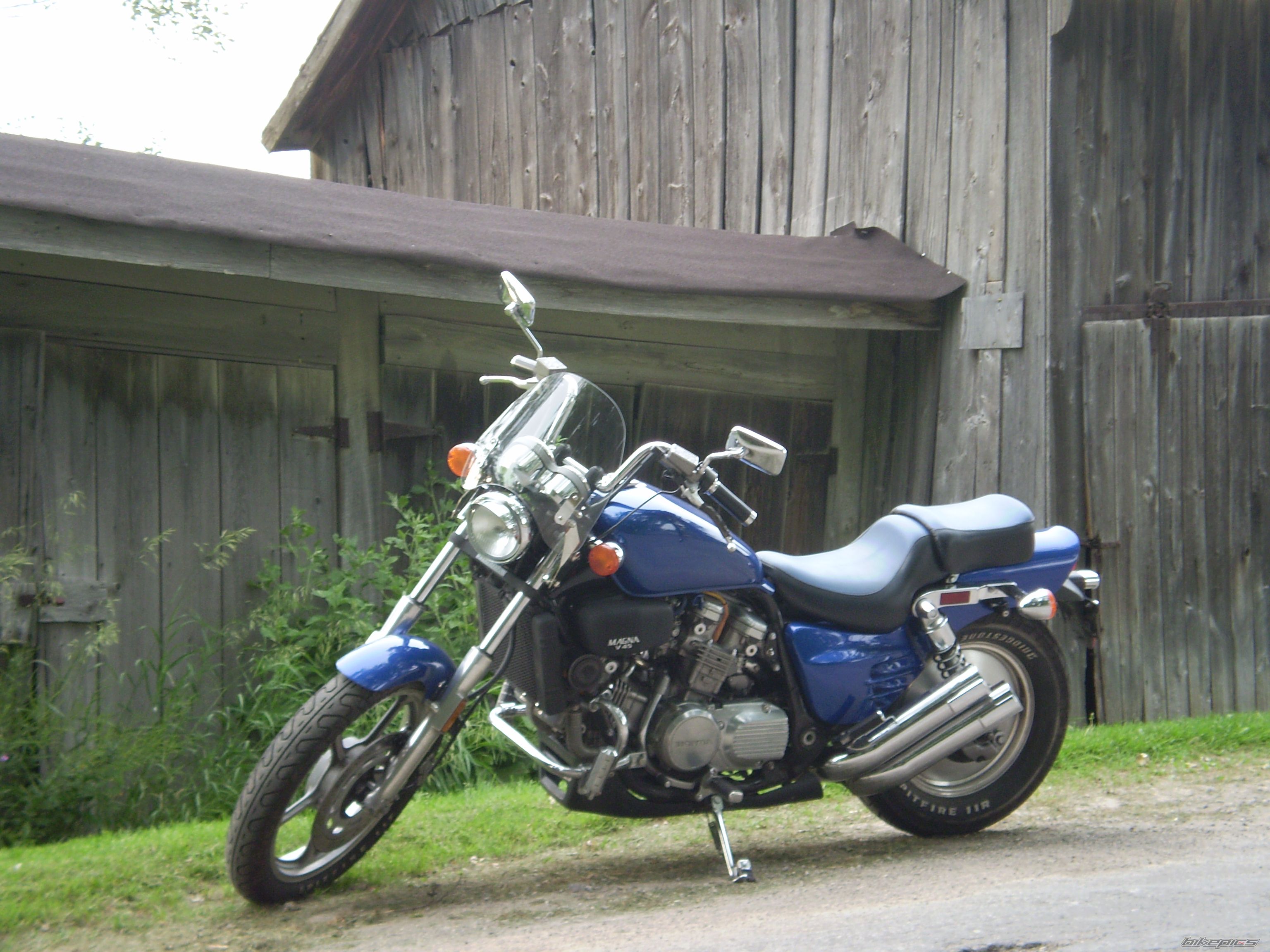 Photo 1347205