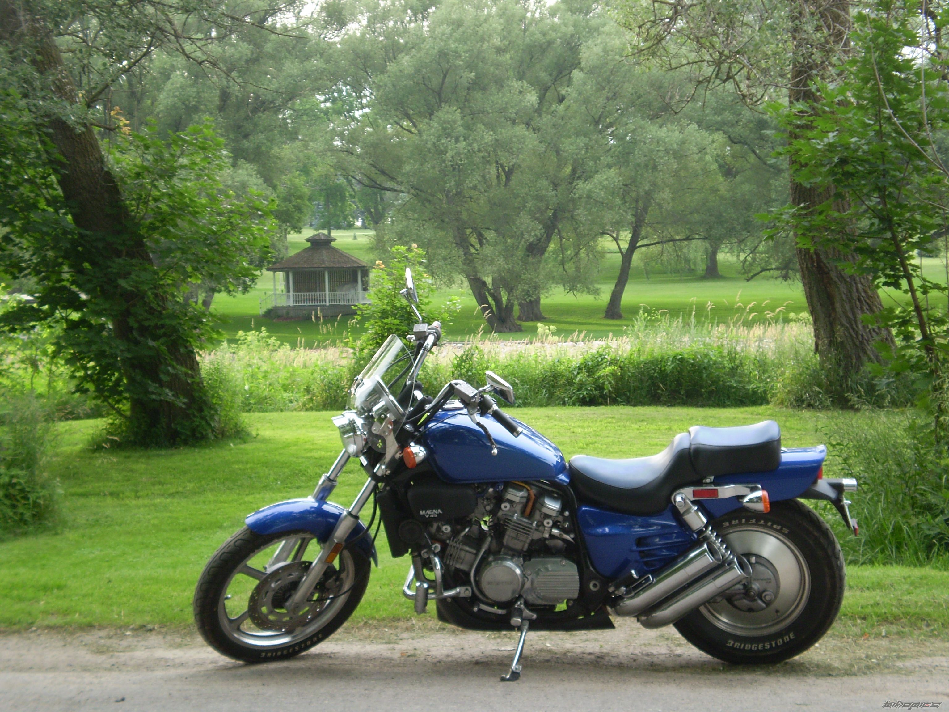 Photo 1347207