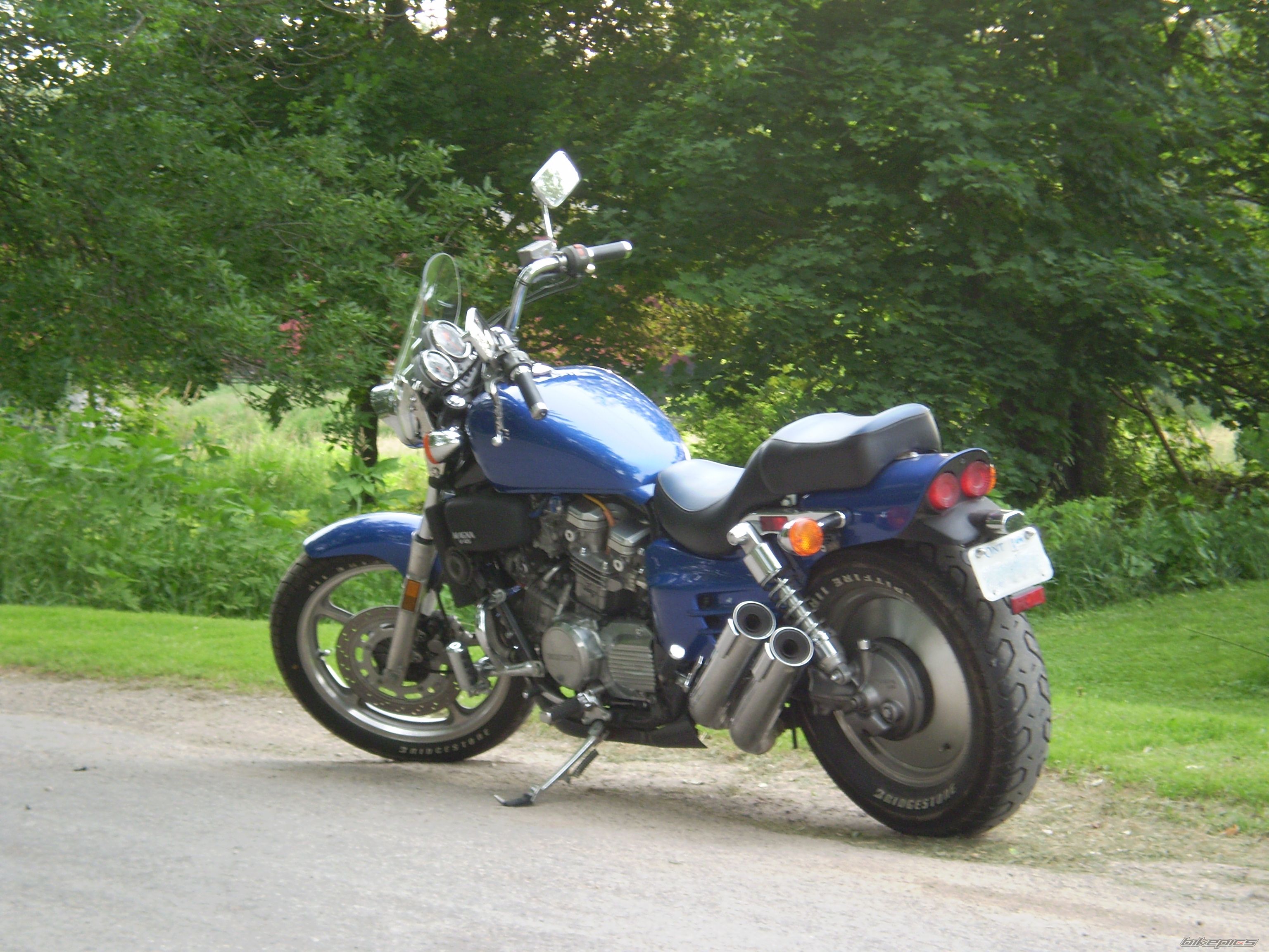 Photo 1347210