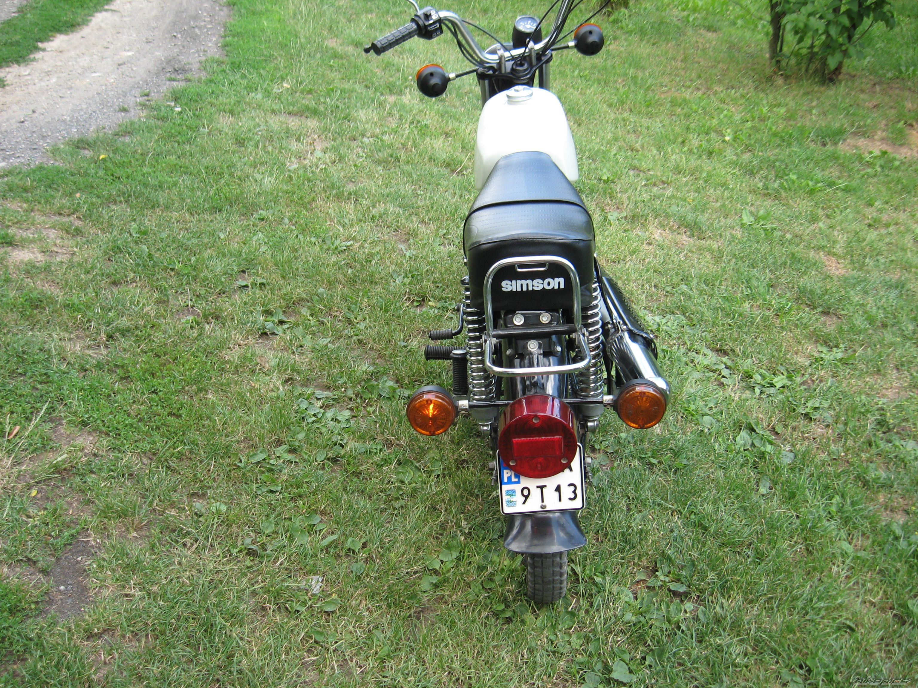Photo 1347680