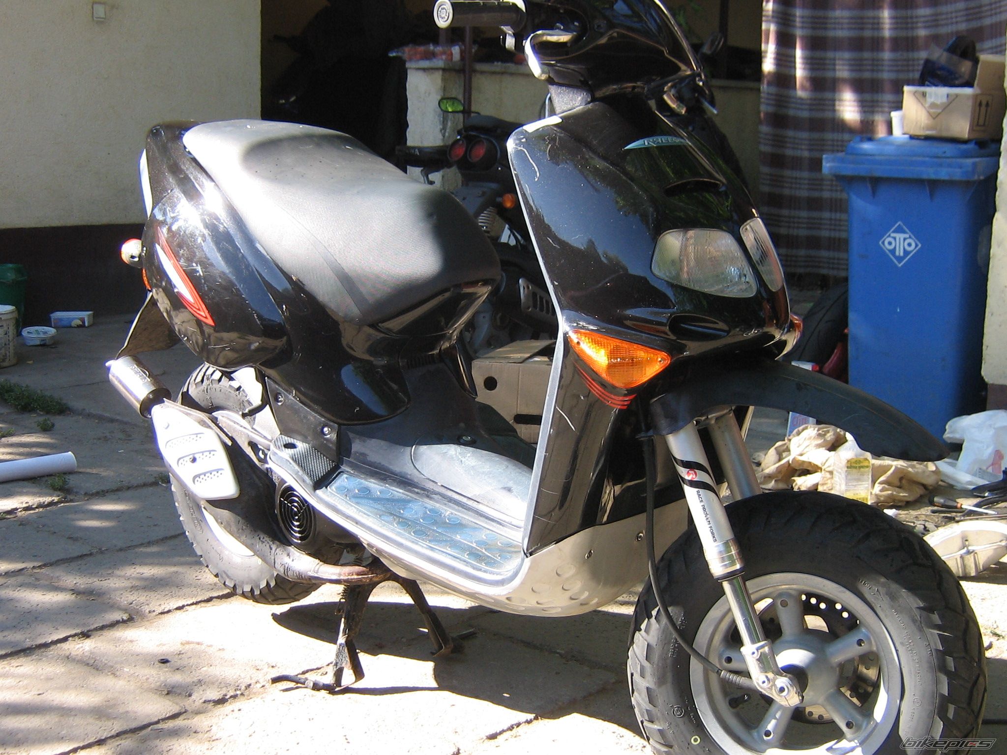 Photo 1347924