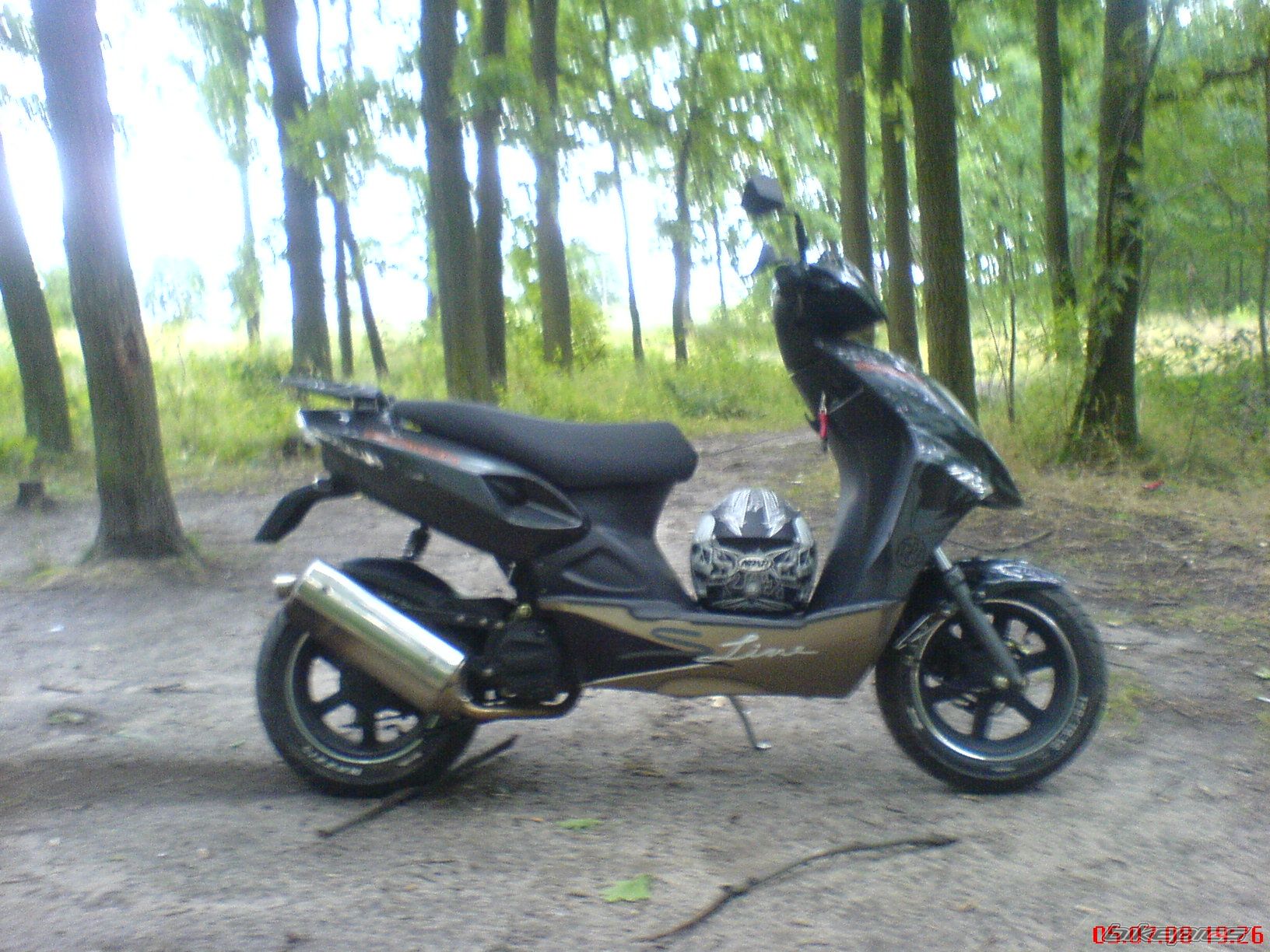 Photo 1348163