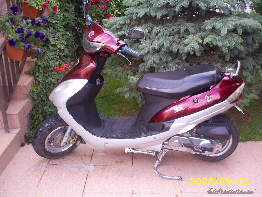 Photo 1348212