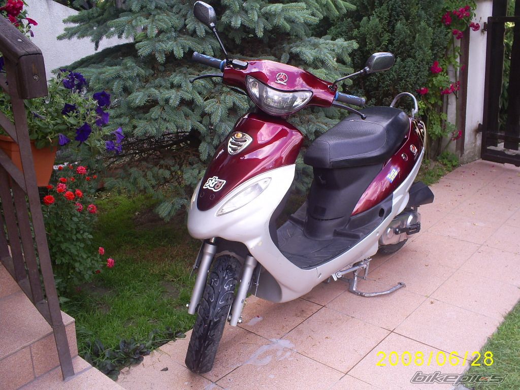 Photo 1348216