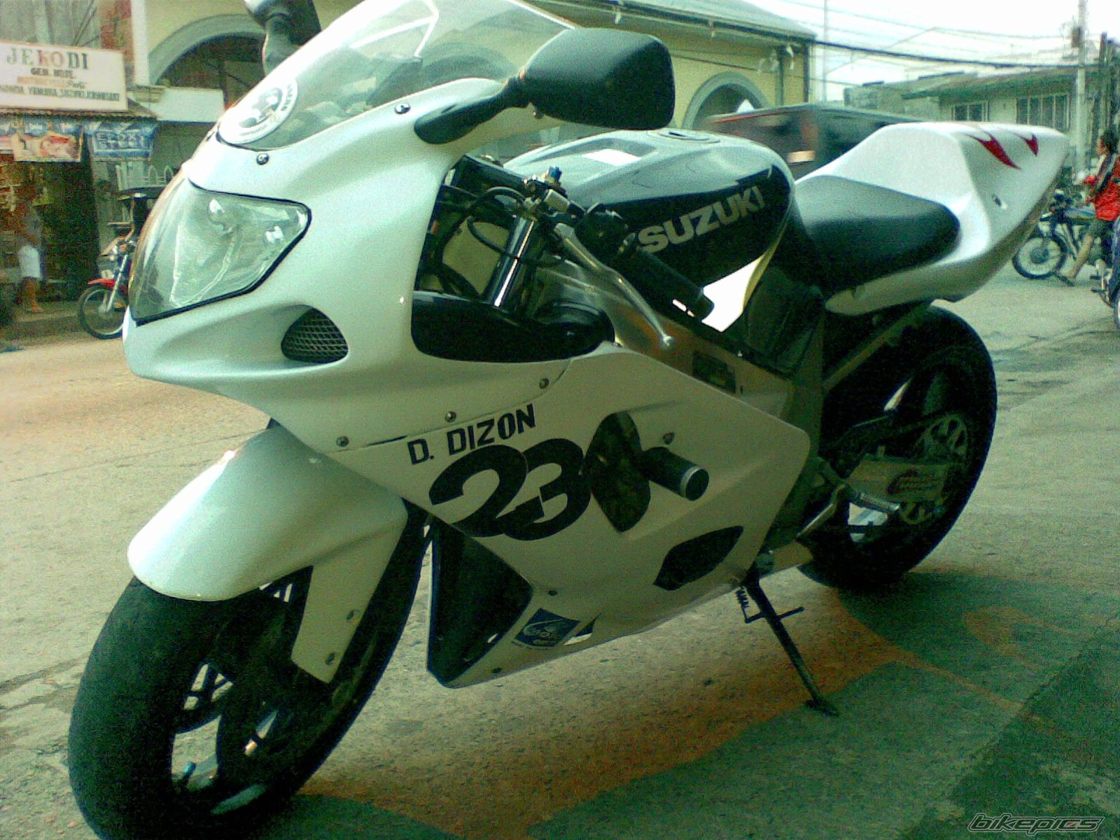 Photo 1348262
