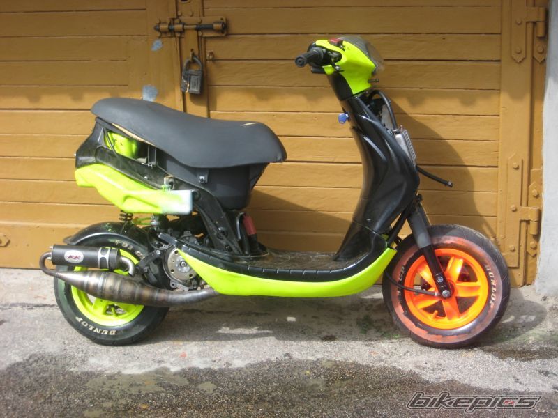 Photo 1348697