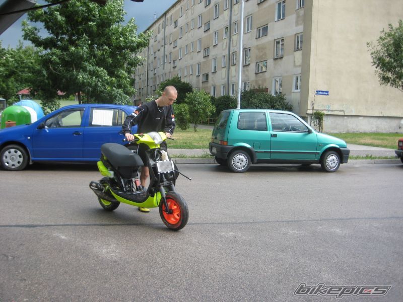 Photo 1348701