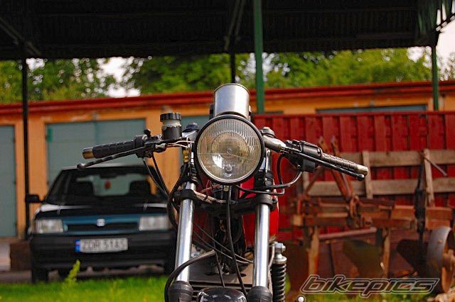 Photo 1348913