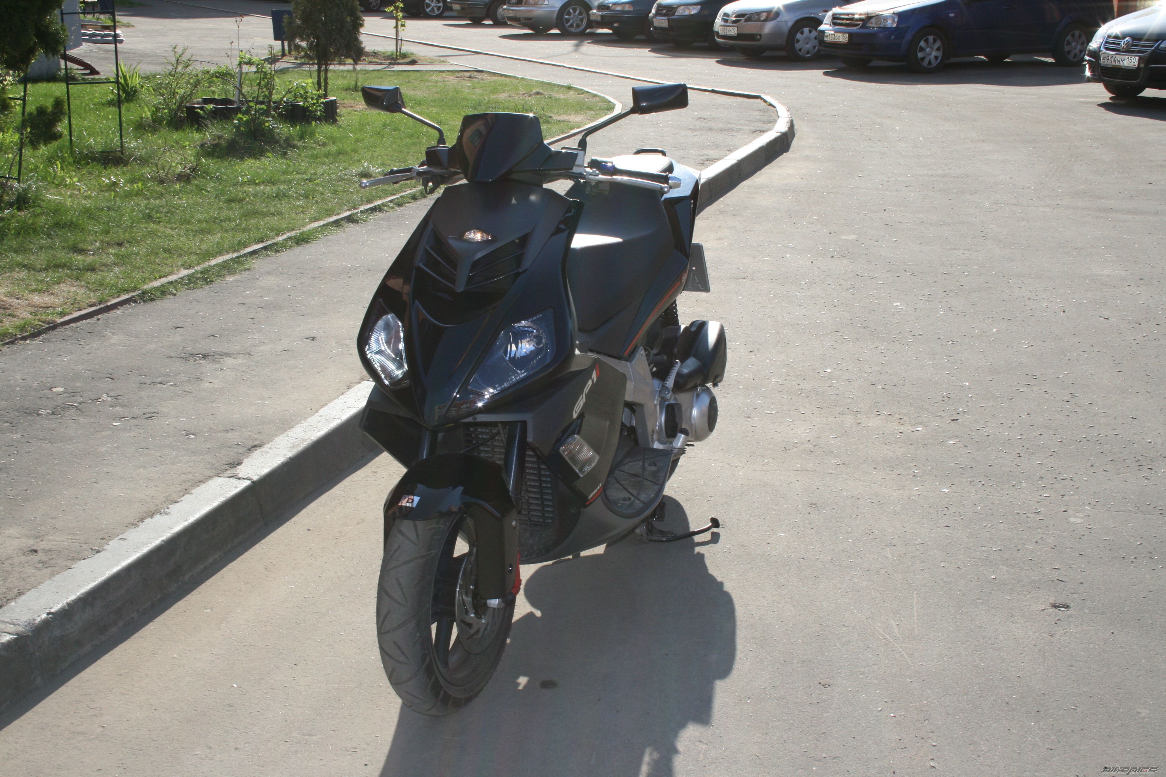 Photo 1348981