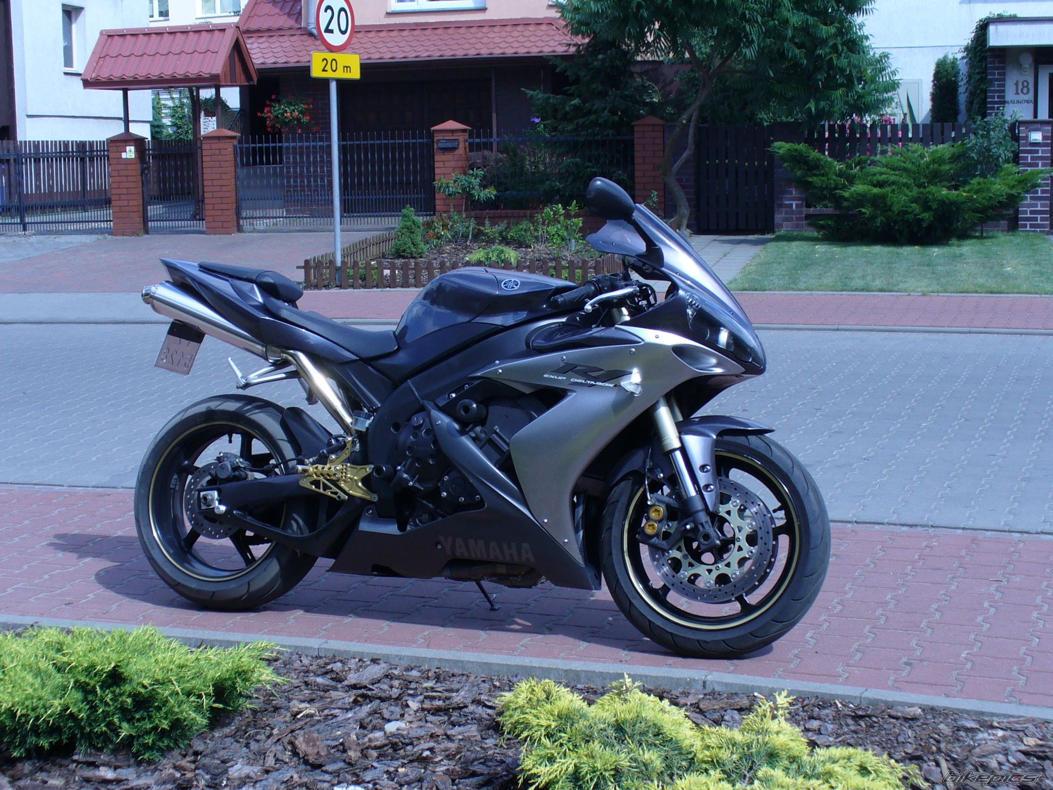 Photo 1349232