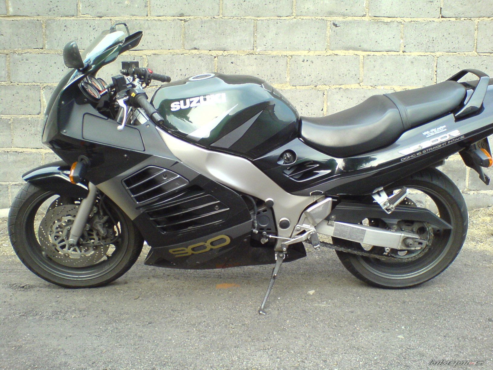 Photo 1350163