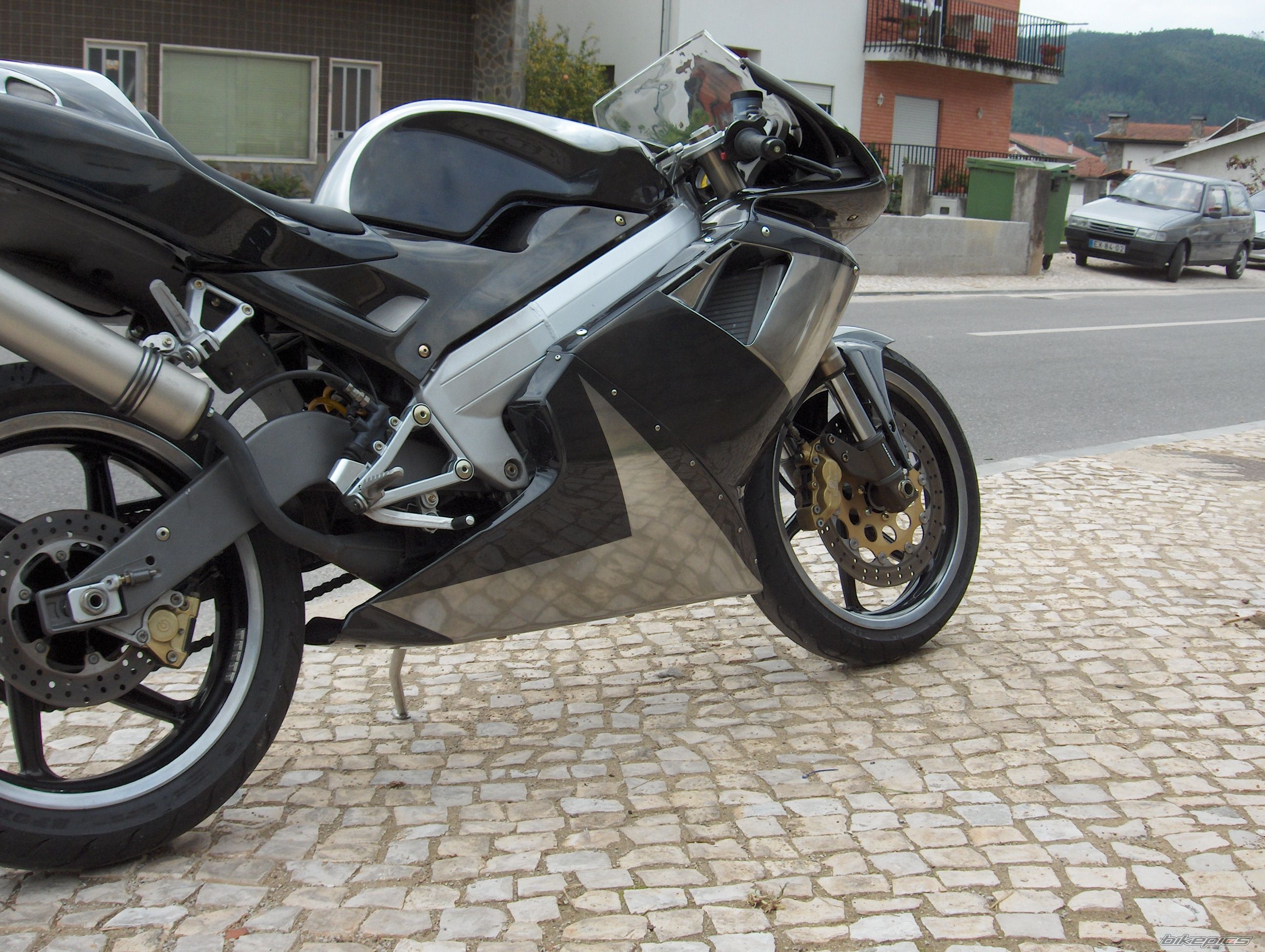 Photo 1350363