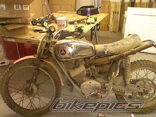 Photo 1350391
