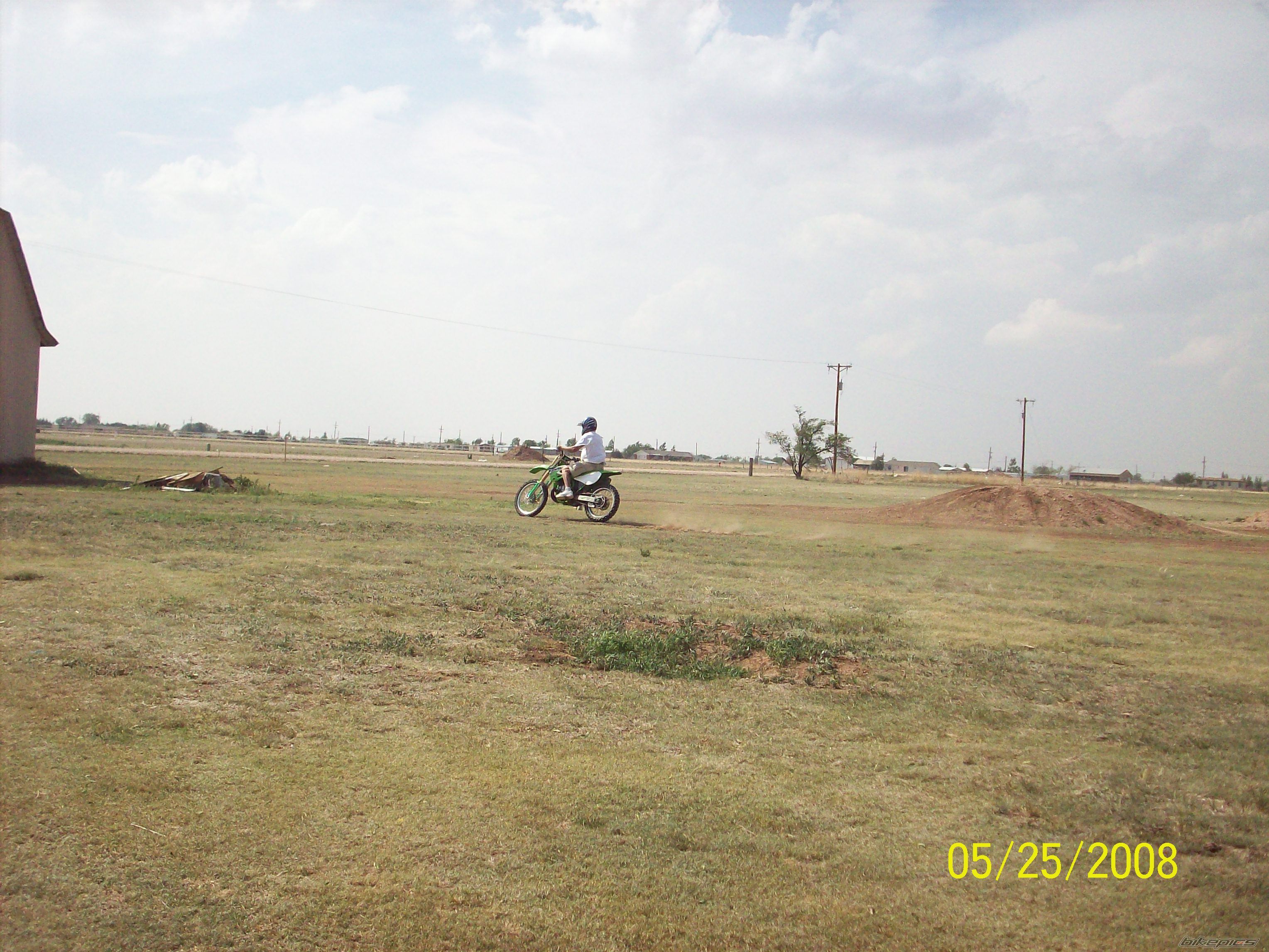 Photo 1350401