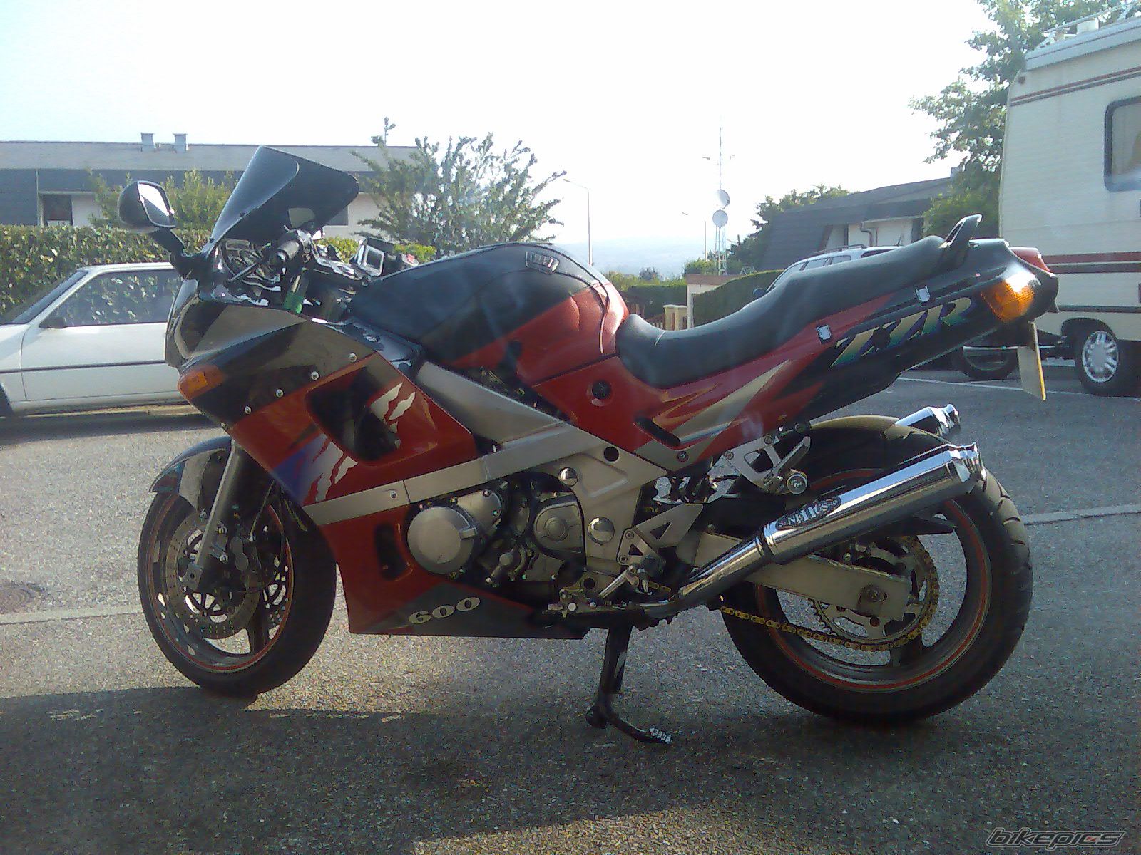 Photo 1350636
