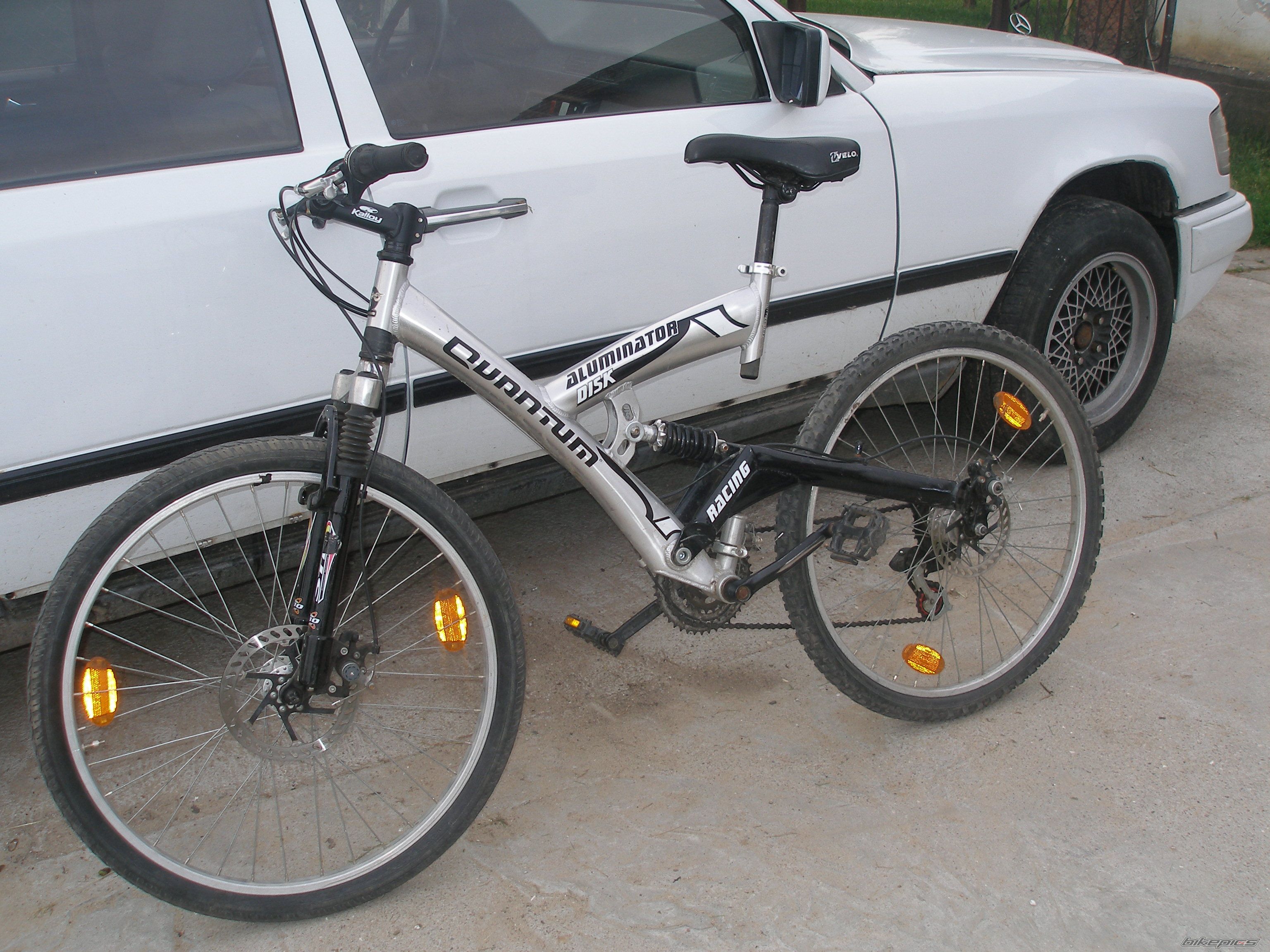 Photo 1350642