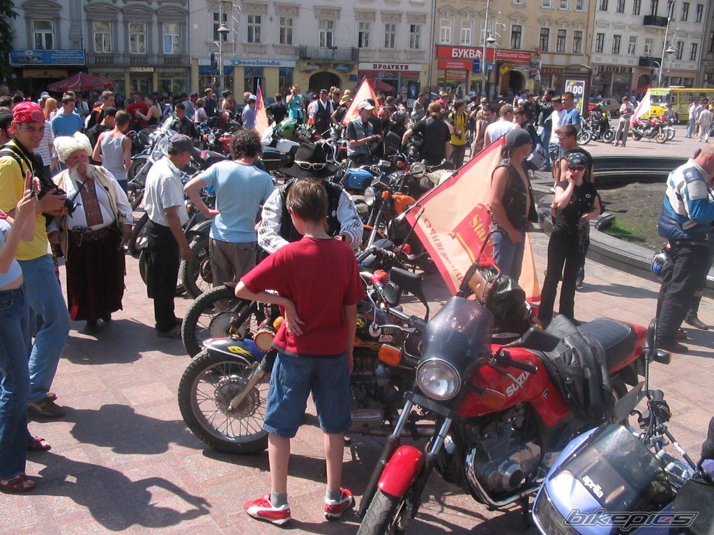Photo 1350682