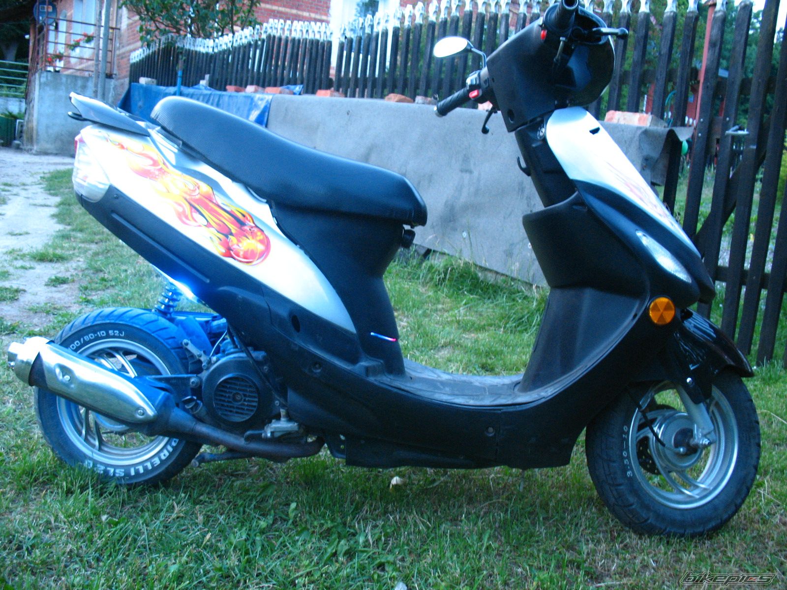 Photo 1350842