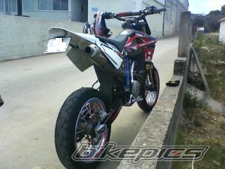 Photo 1350869
