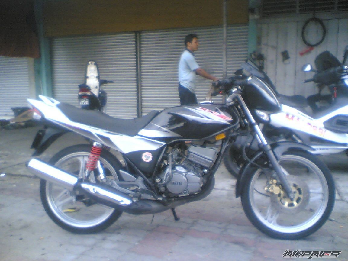 Photo 1350876