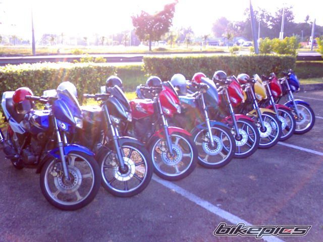 Photo 1350881