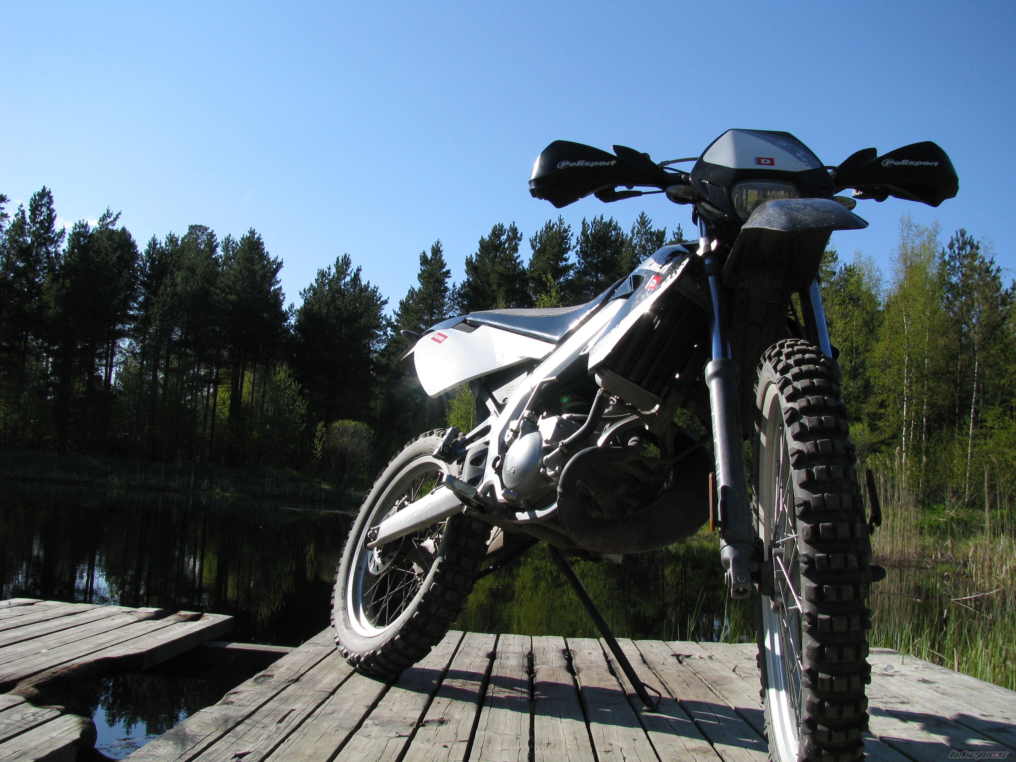 Photo 1350896