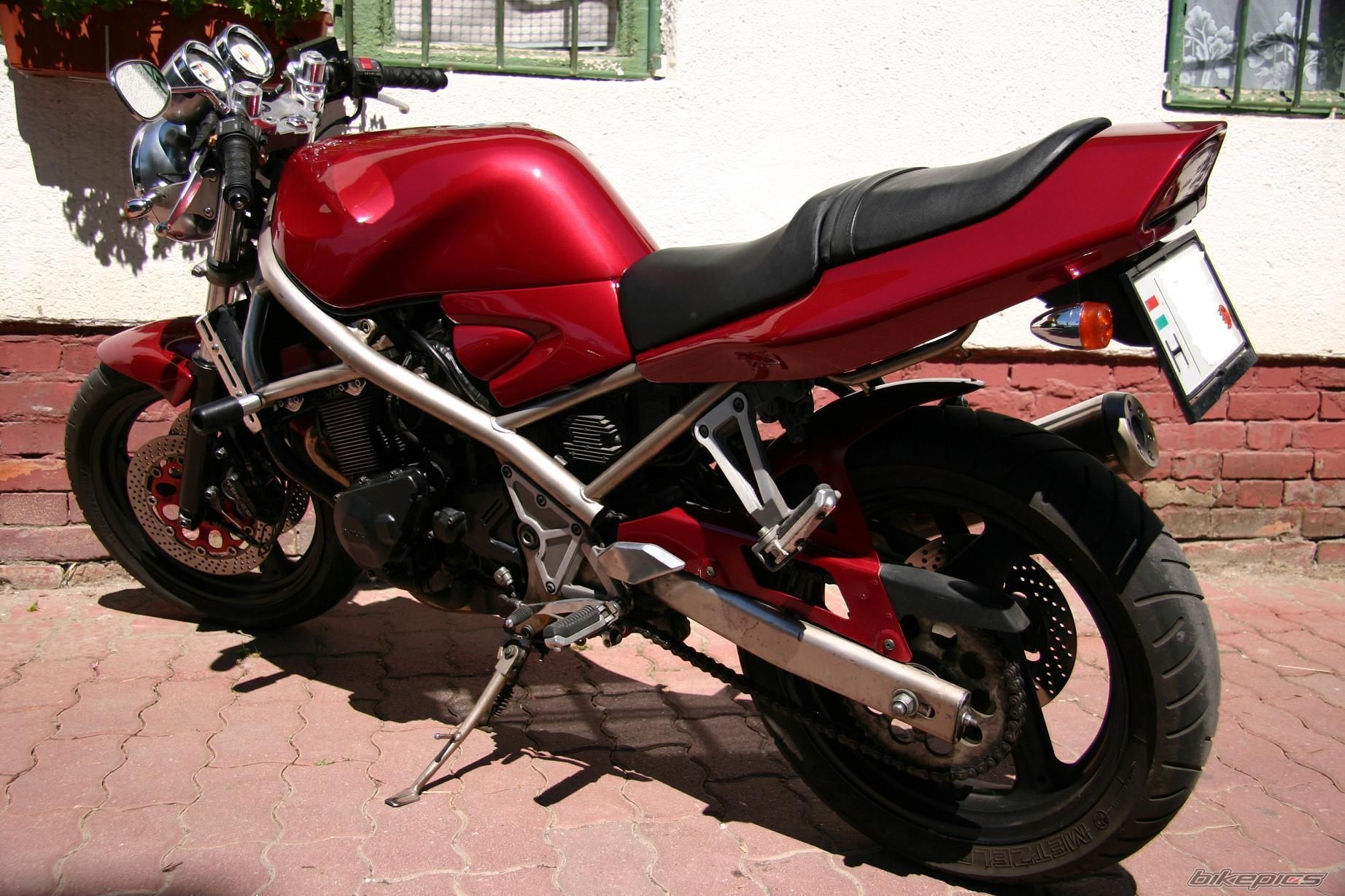 Photo 1350965