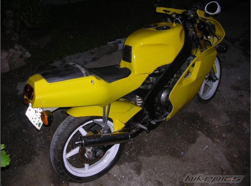 Photo 1351106