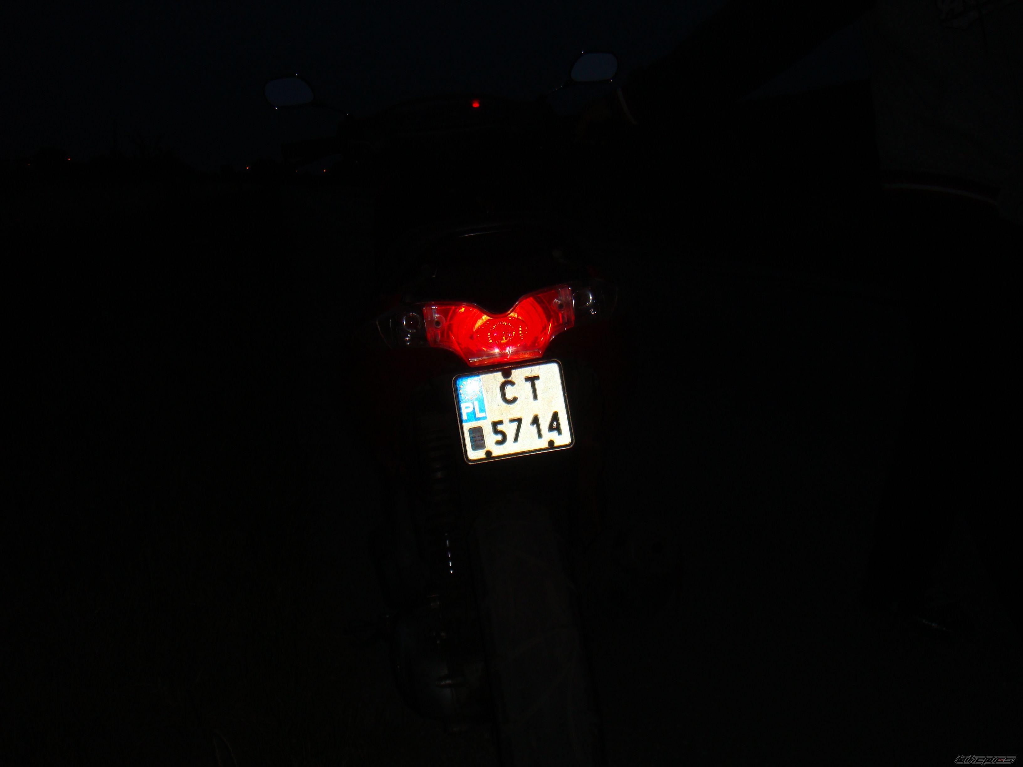Photo 1351189