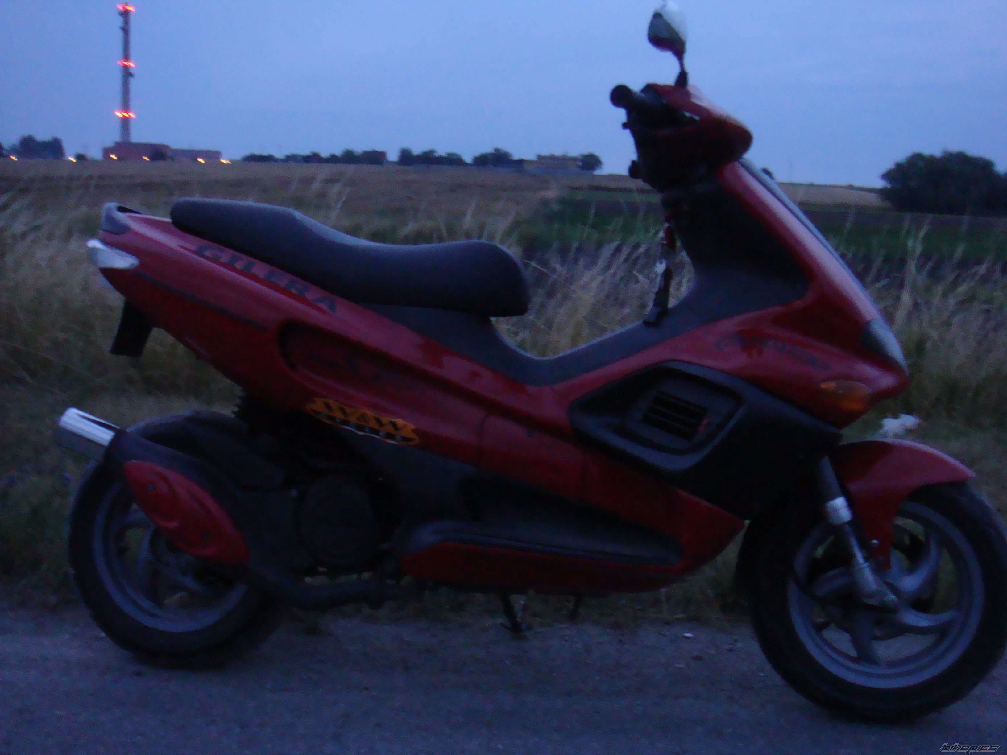 Photo 1351194
