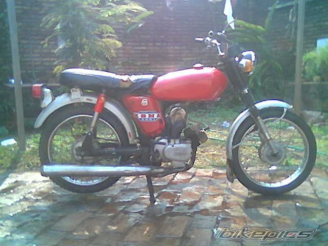 Photo 1351225