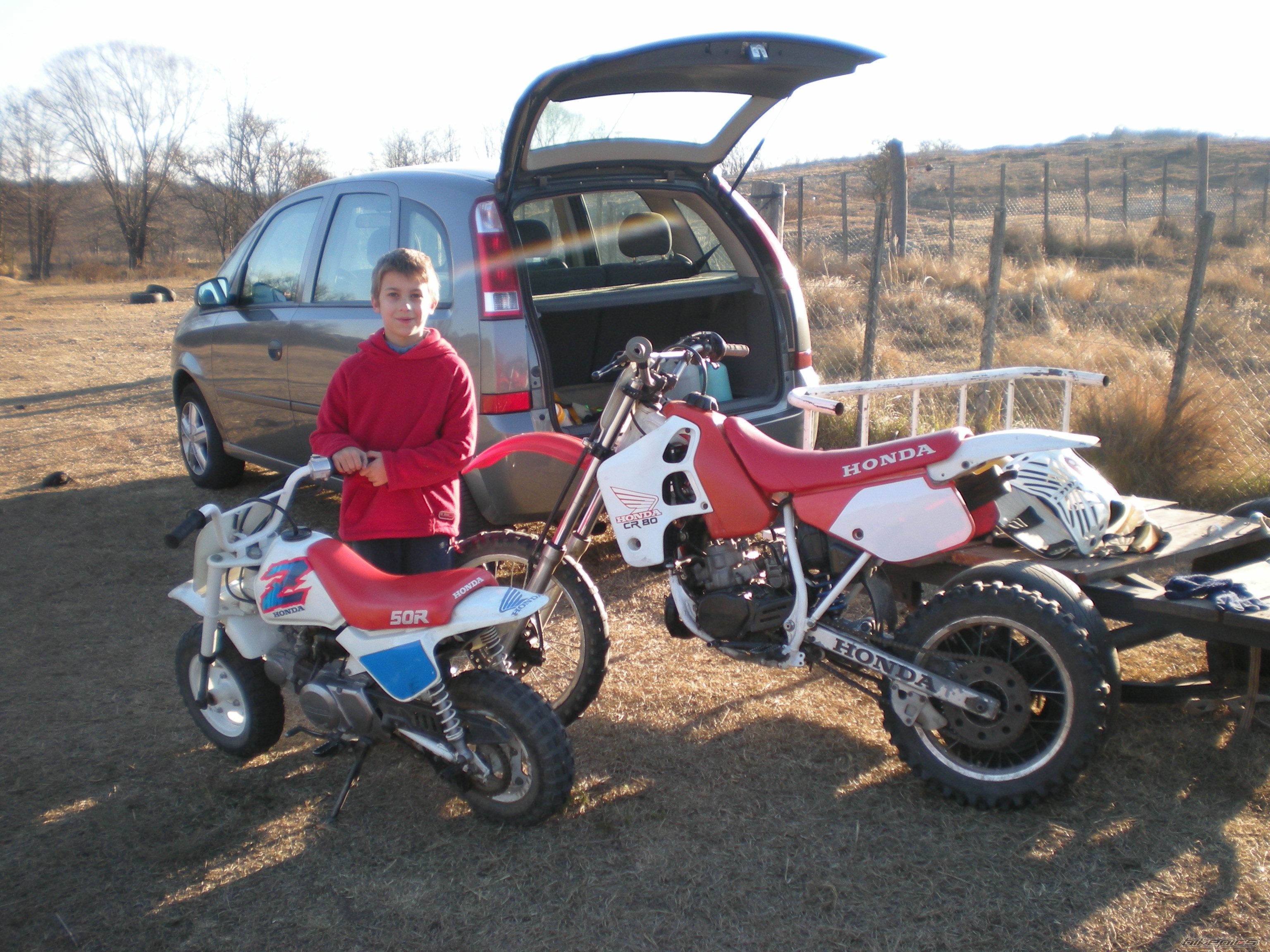 Photo 1351382