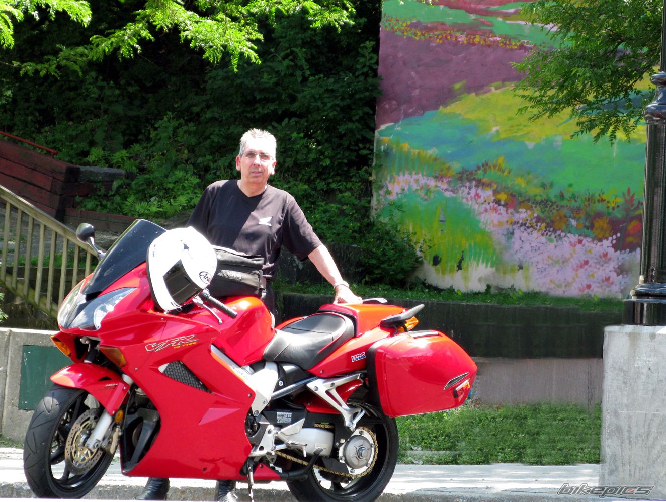 Photo 1351401