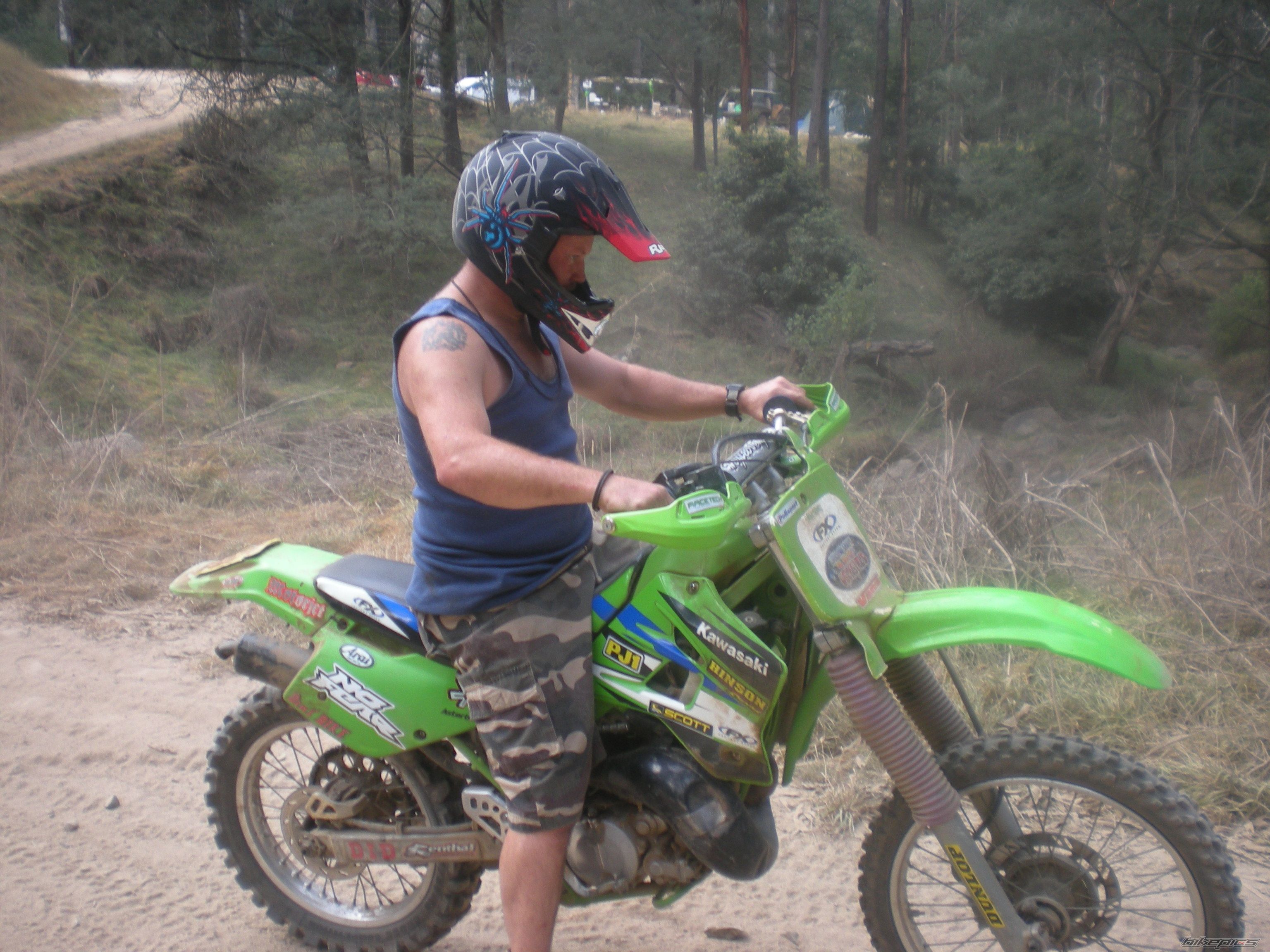 Photo 1351497