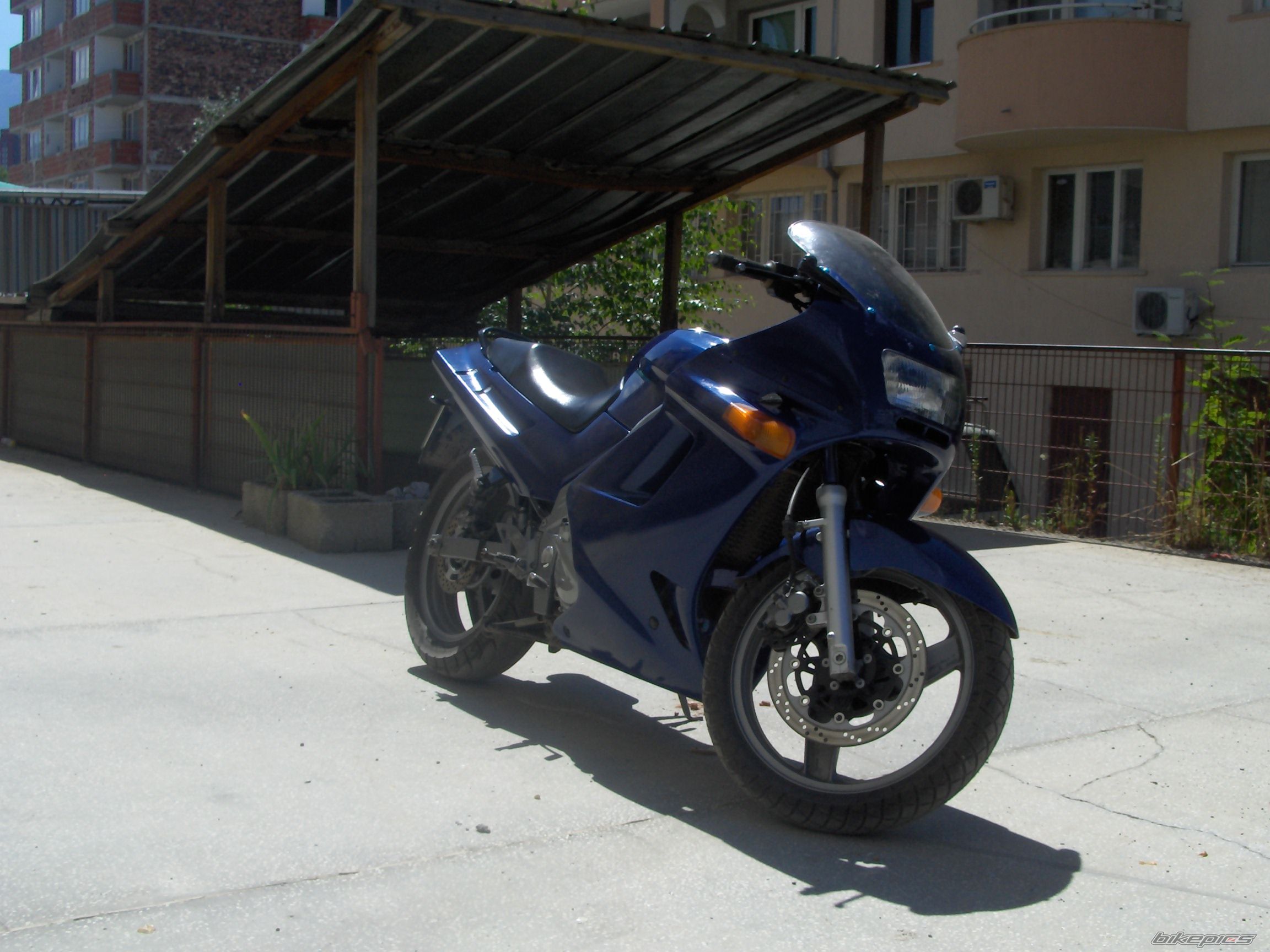 Photo 1351716