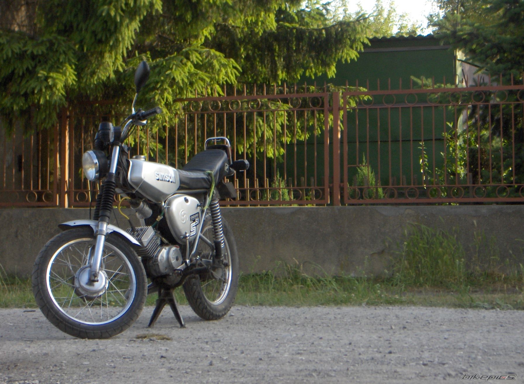 Photo 1351743