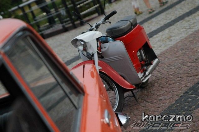 Photo 1351885