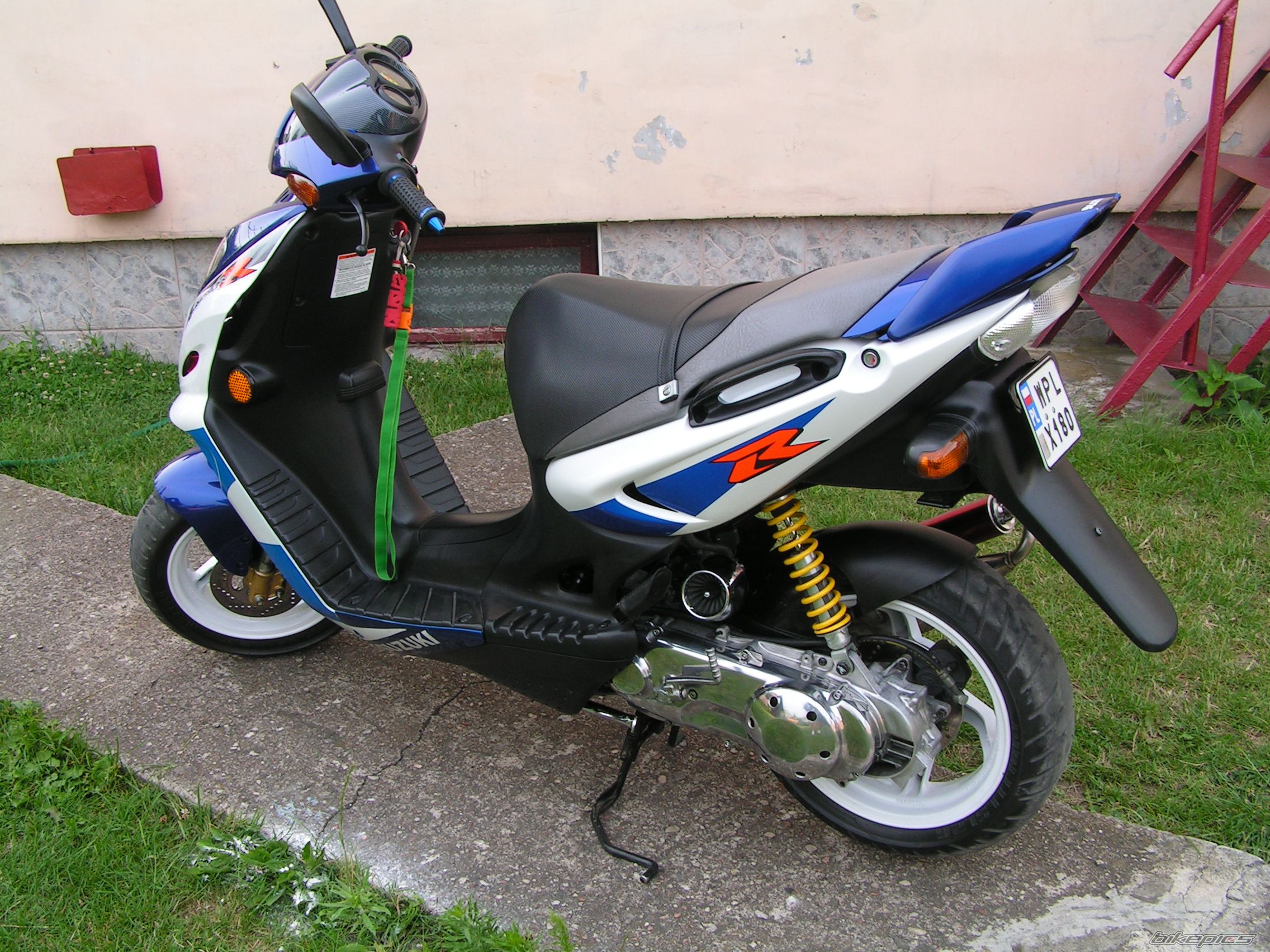 Photo 1351940