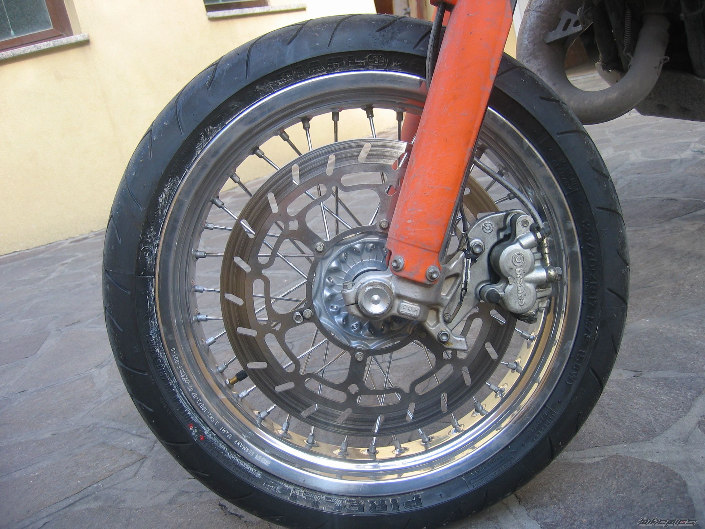 Photo 1352025