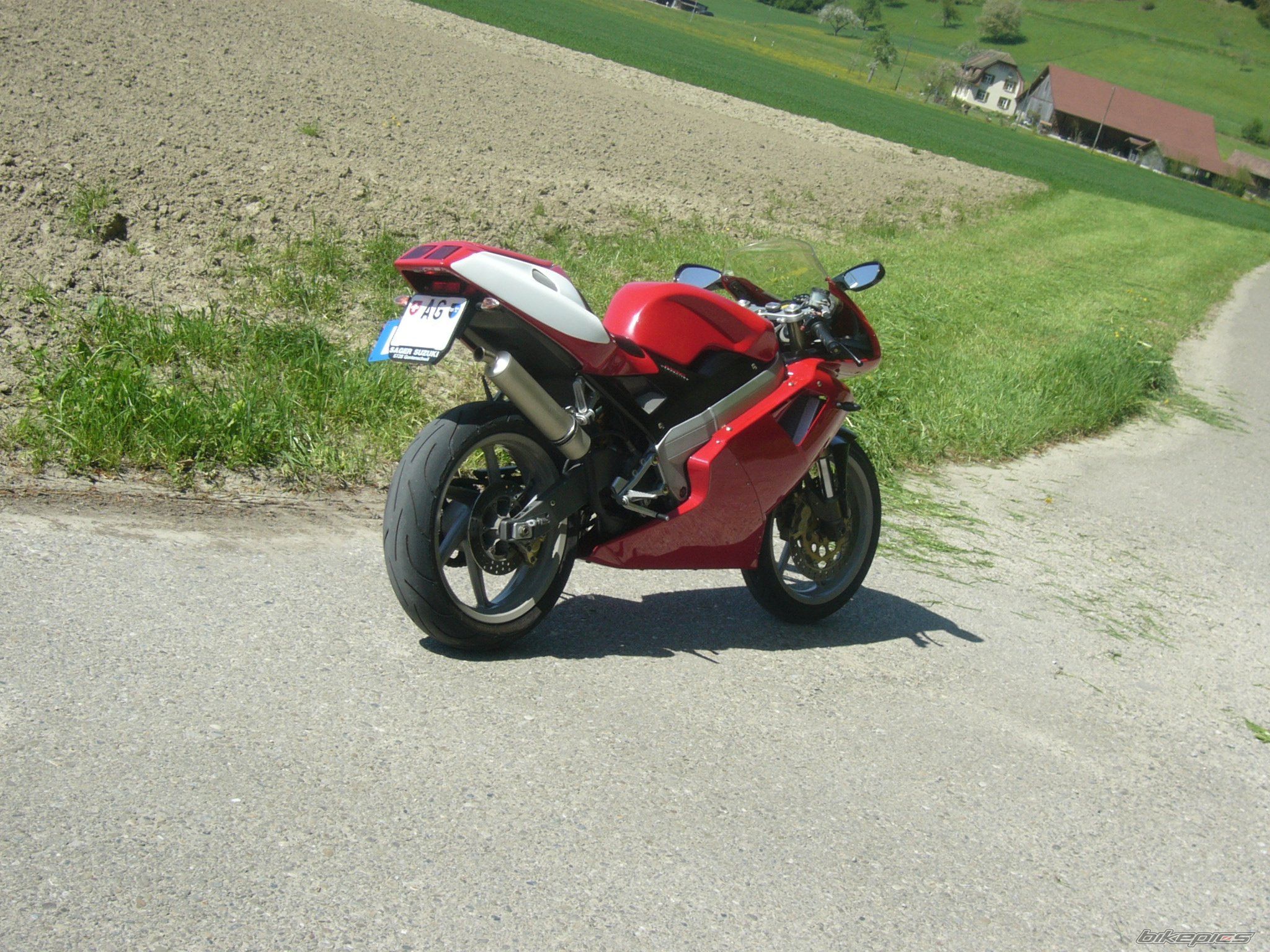 Photo 1352064