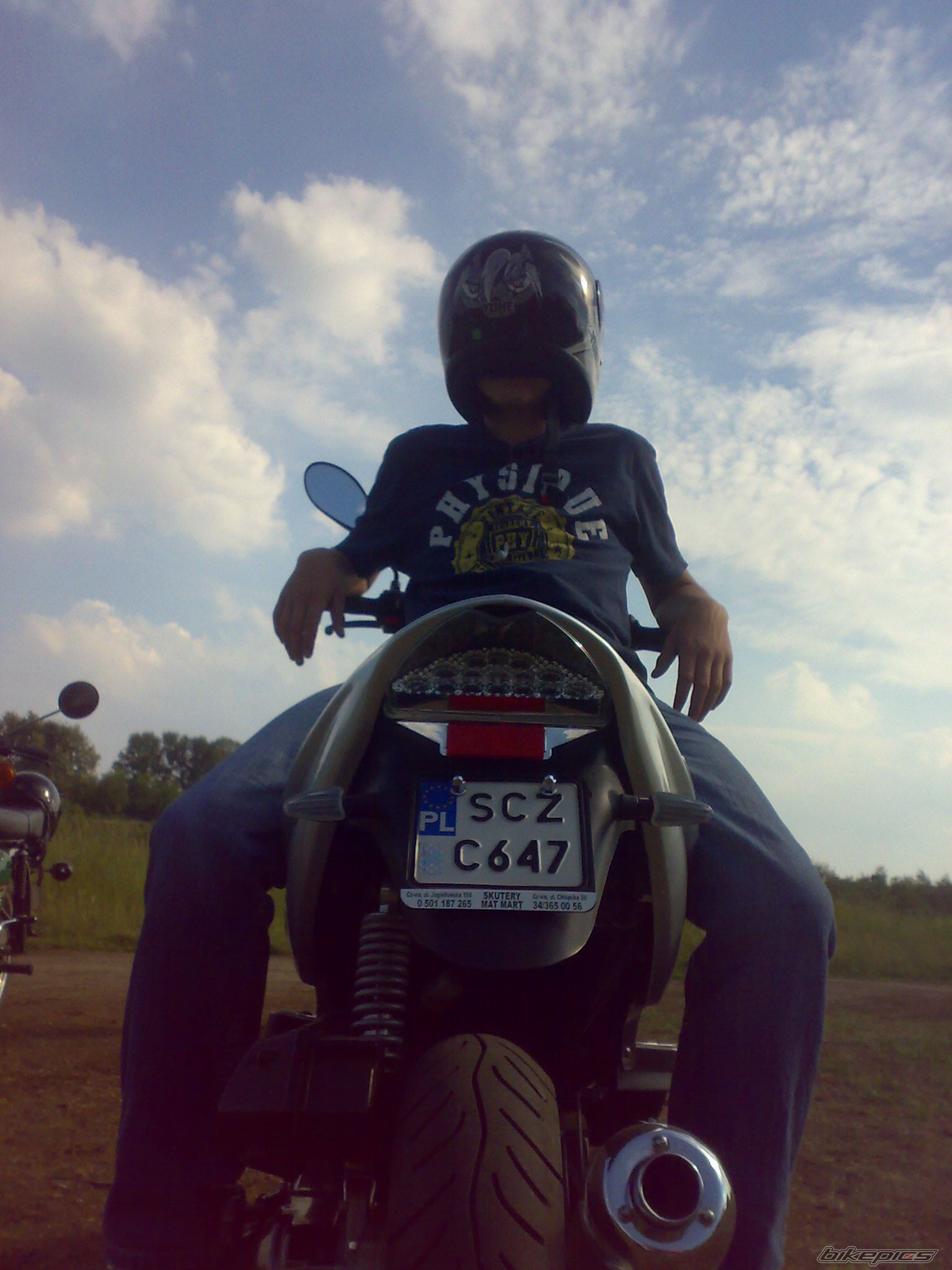 Photo 1352094