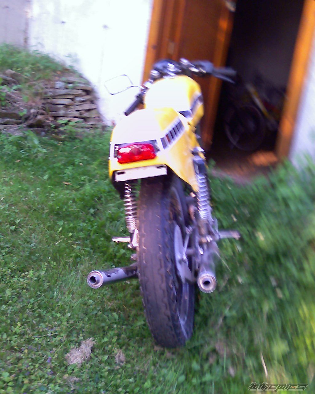 Photo 1352123