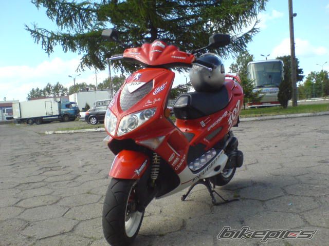 Photo 1352130